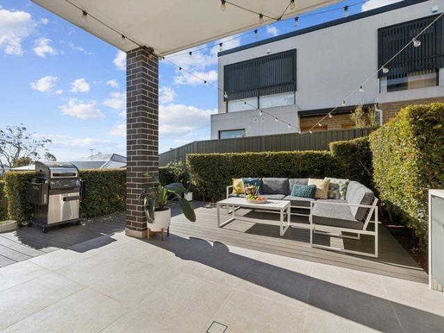 Townhouse for sale in Sutherland, New South Wales