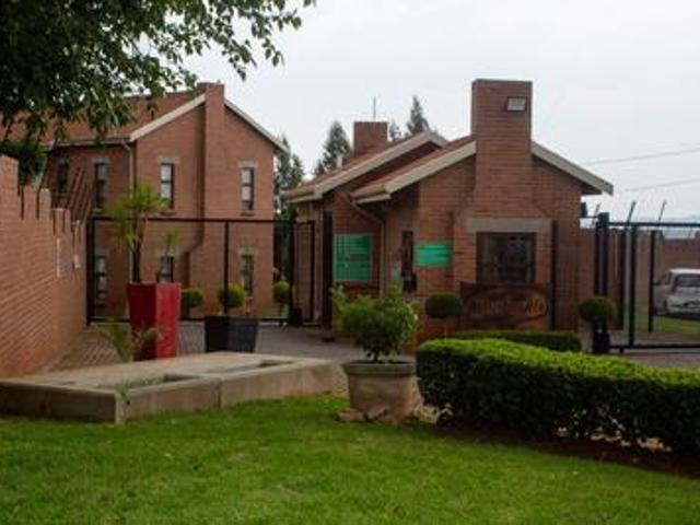 Apartment for sale in Nooitgedacht, Gauteng