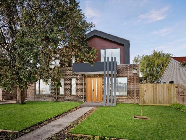 Townhouse for sale in Camerons Creek, Victoria