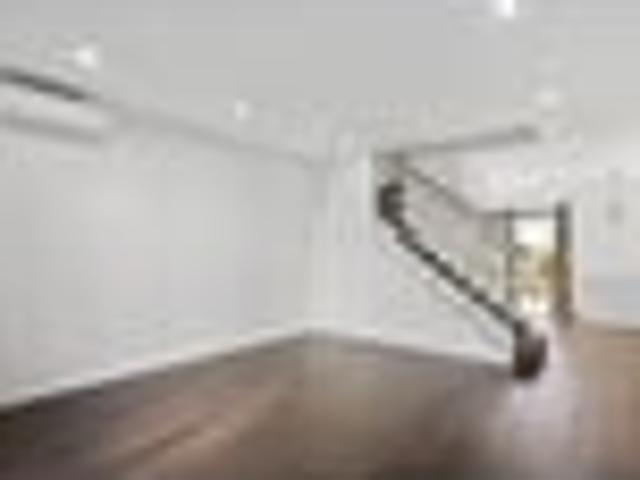 Townhouse for sale in Papakura
