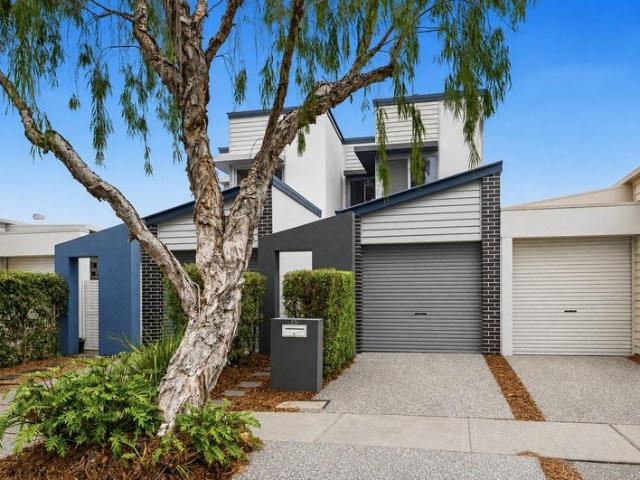 Townhouse for sale in Methul, Queensland
