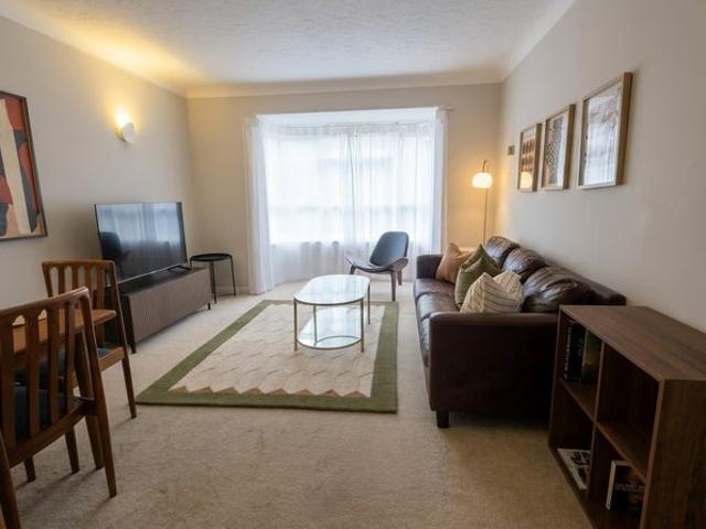 Apartment for rent in Royal Borough of Kingston upon Thames, Greater London