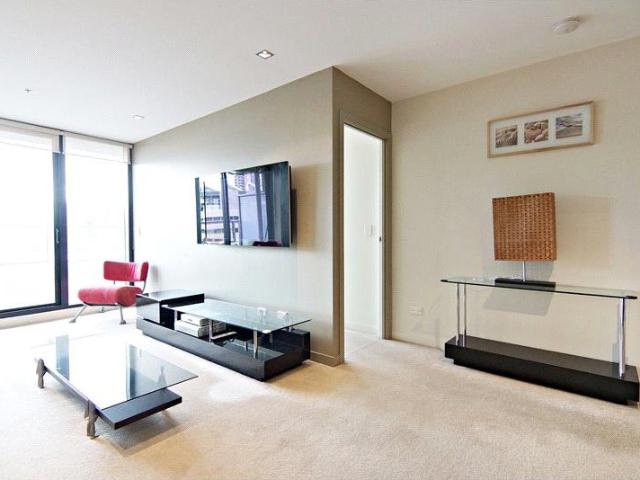 House for rent in Batman's Hill, Melbourne