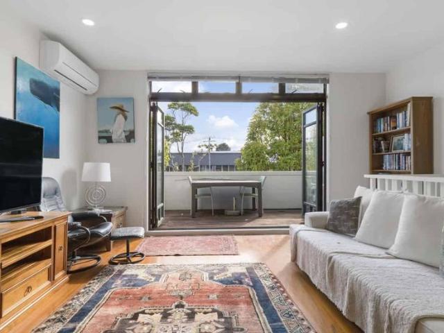 Townhouse for rent in Freemans Bay