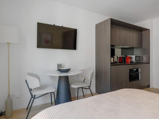 Apartment mieten in Einigen, Zürich