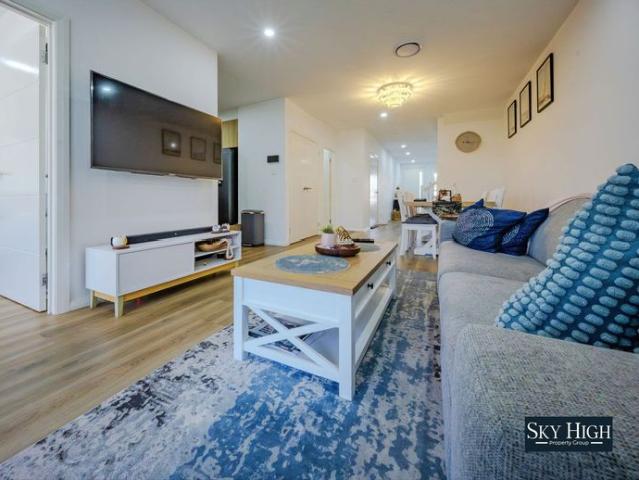 Townhouse for rent in Riverstone, Sydney