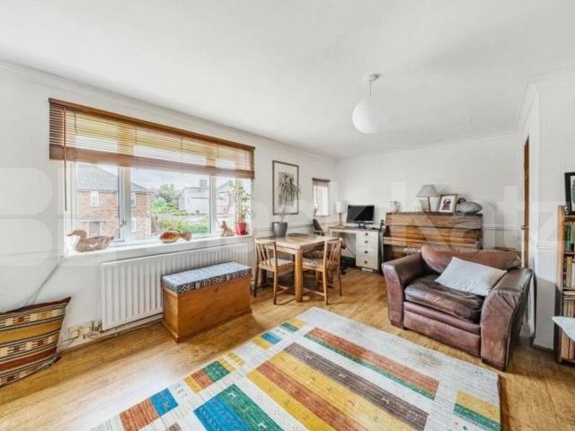 Apartment for rent in Colney Hatch, London