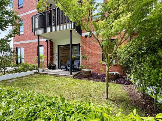 Apartment for rent in Limeburners Bay, Upper Harbour