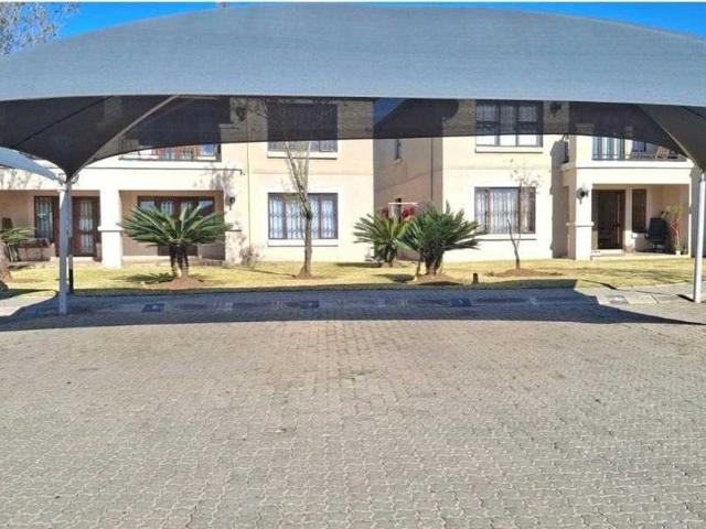 Townhouse for sale in Ekurhuleni, Gauteng