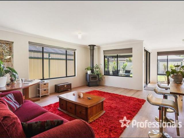House for rent in Yalyalup, Western Australia