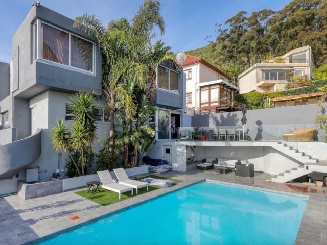 House for rent in Fresnaye, Cape Town