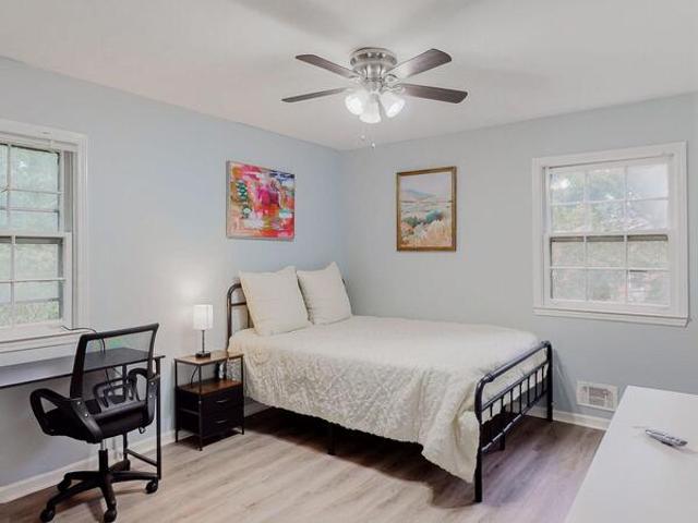 Room for rent in College Park, Georgia