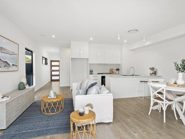 Townhouse for rent in Oak Flats Dc, New South Wales