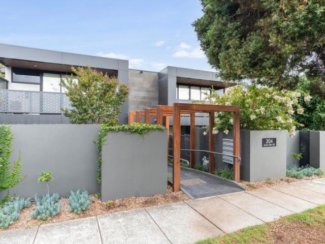 Apartment for sale in Camerons Creek, Victoria