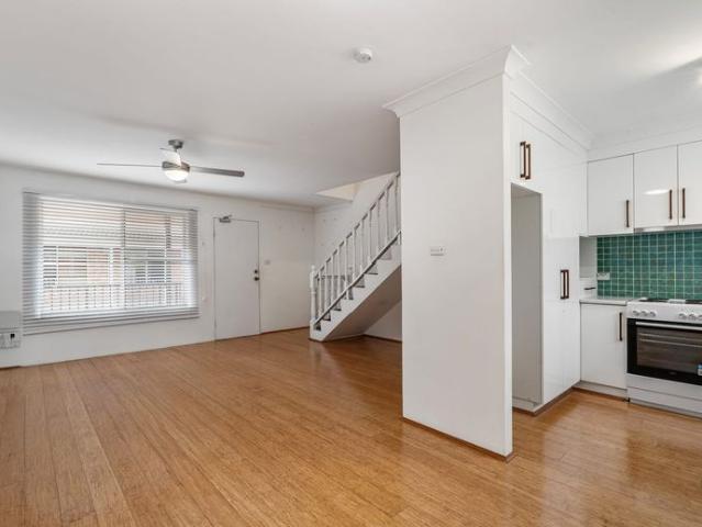 Townhouse for rent in Wollongong, Wollongong City Council