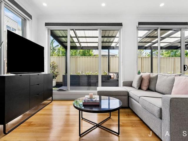 Townhouse for rent in Camerons Creek, Victoria