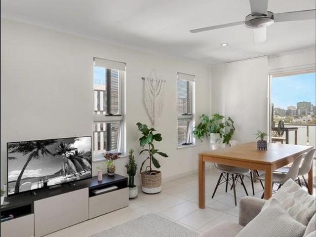 Apartment for rent in Kangaroo Point, Greater Brisbane