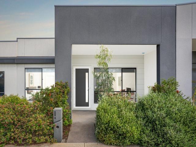 Townhouse for sale in Glenlee, Geelong