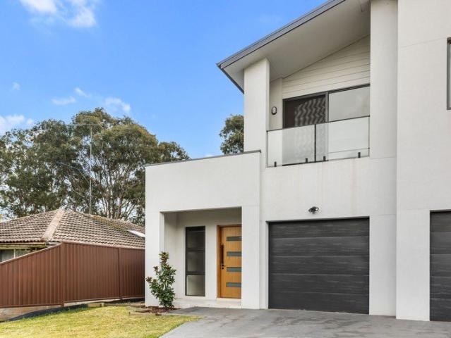 Duplex for rent in Sydney, New South Wales