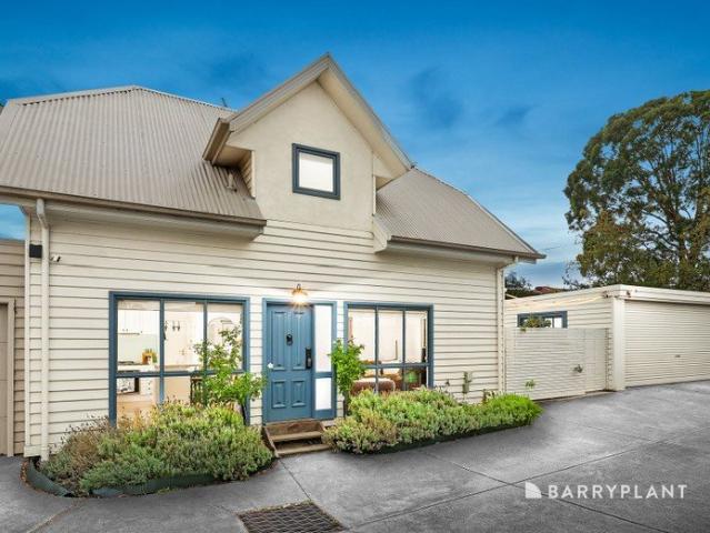 Townhouse for sale in Camerons Creek, Victoria