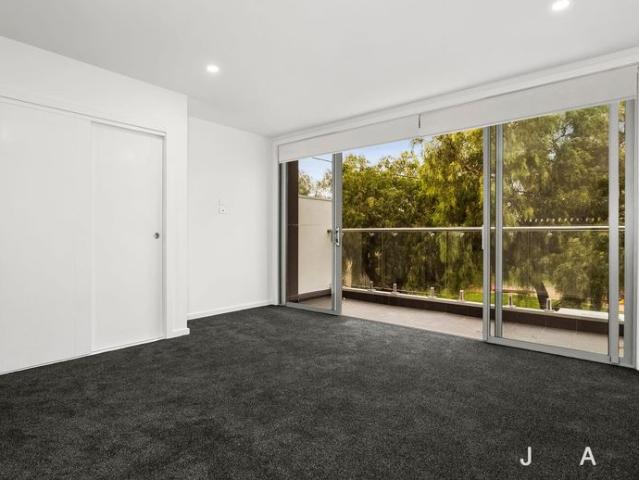 Townhouse for rent in Camerons Creek, Victoria