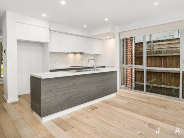 Townhouse for rent in Camerons Creek, Victoria