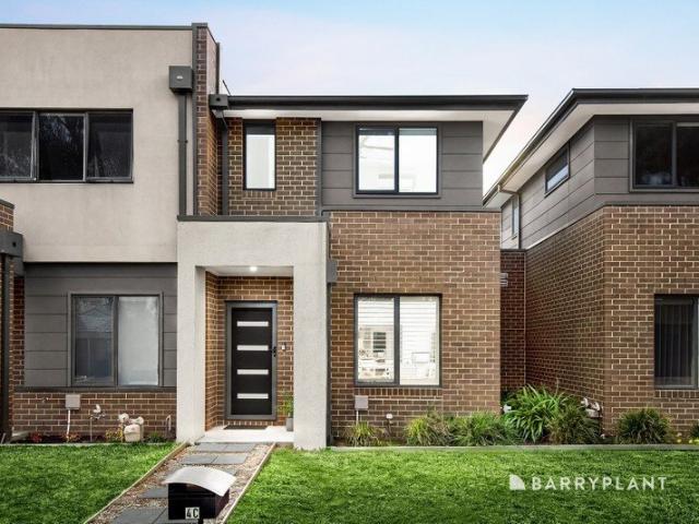 Townhouse for sale in Green Gully, Melbourne