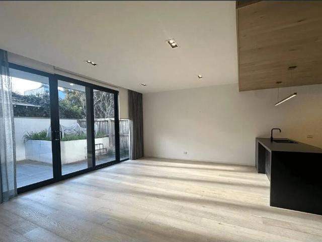 Townhouse for rent in Glen Iris, Melbourne