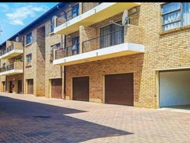 Apartment for sale in Nooitgedacht, Gauteng