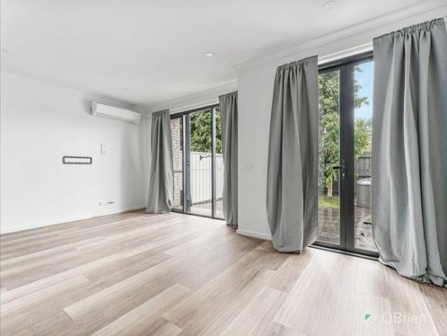 Townhouse for rent in Camerons Creek, Victoria
