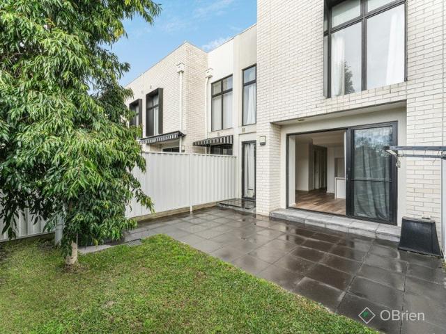 Townhouse for rent in Camerons Creek, Victoria