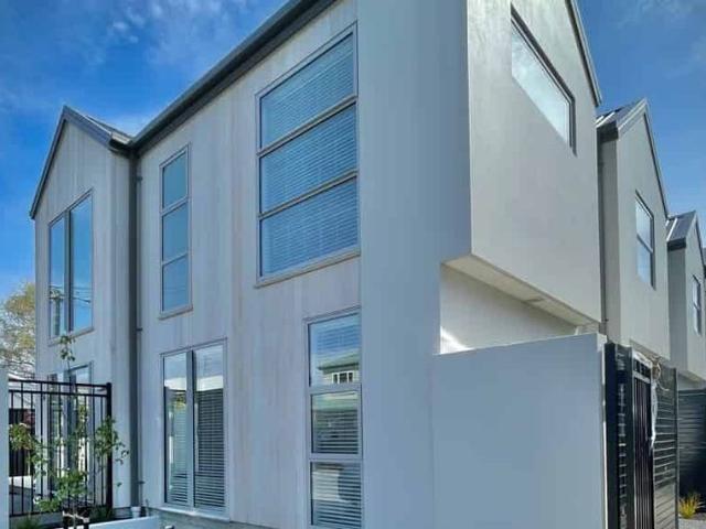 Apartment for rent in Heathcote, Canterbury