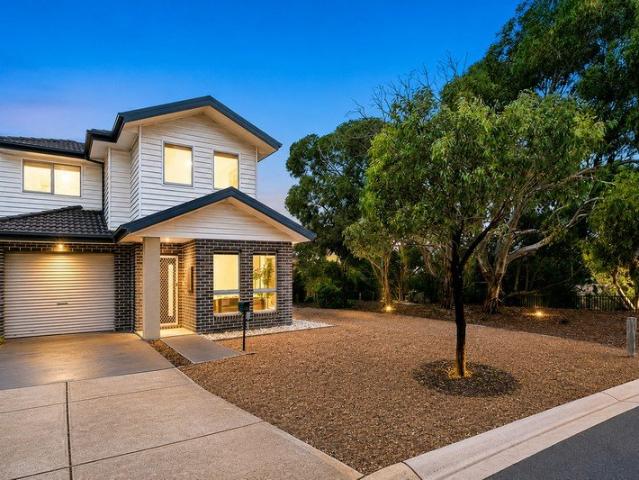 Townhouse for sale in Camerons Creek, Victoria