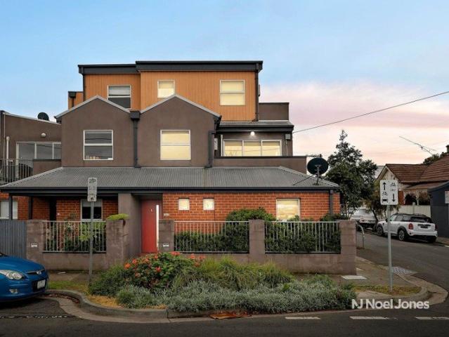 Townhouse for rent in Camerons Creek, Victoria