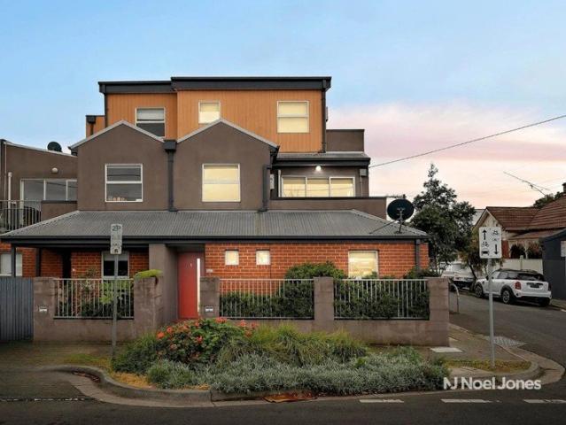 Townhouse for rent in Camerons Creek, Victoria