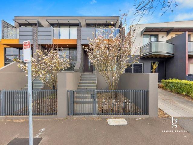 Townhouse for rent in Camerons Creek, Victoria
