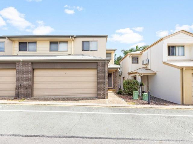 Townhouse for sale in Toombul, Queensland