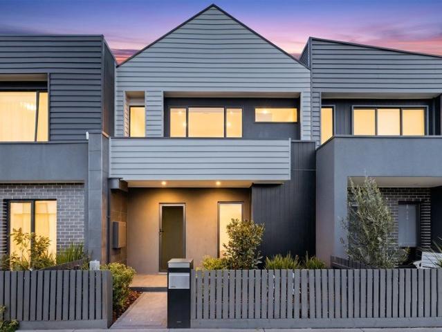 Townhouse for sale in Camerons Creek, Victoria