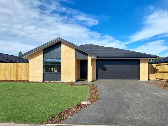 House for rent in Chaslands, Canterbury