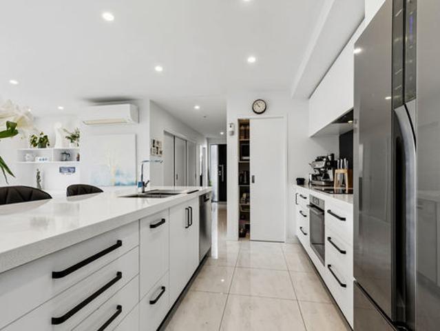 Property for sale in Omokoroa, Bay Of Plenty