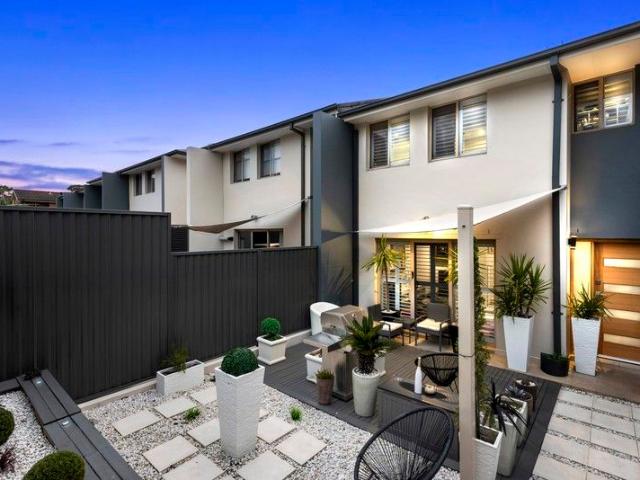 Townhouse for sale in Sutherland, New South Wales