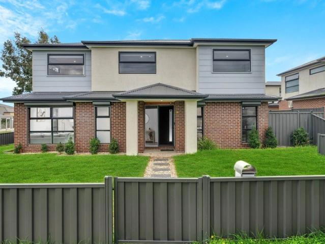Townhouse for sale in Camerons Creek, Victoria