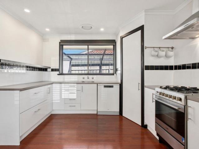 Apartment for rent in Hamlyn Heights, Geelong