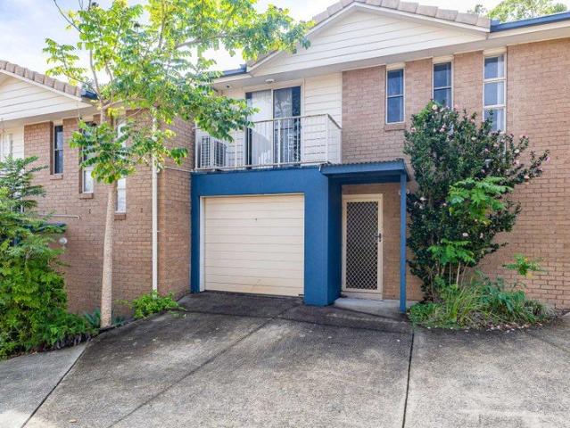 Townhouse for sale in Kings Creek, Queensland