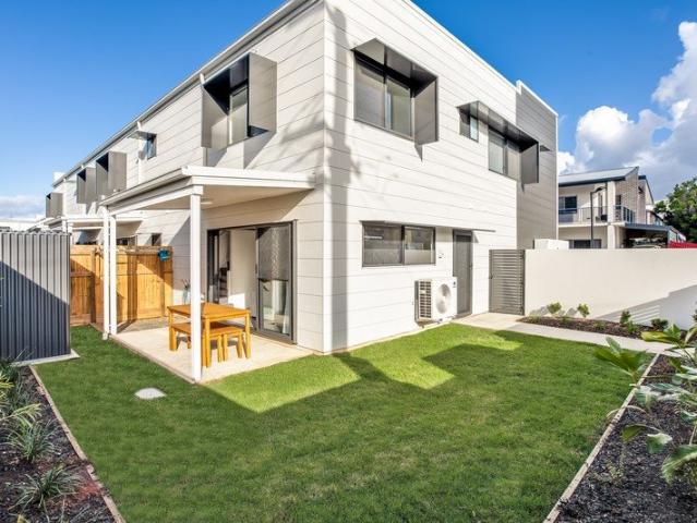 Townhouse for sale in Toombul, Queensland