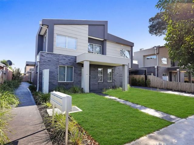 Townhouse for rent in Camerons Creek, Victoria