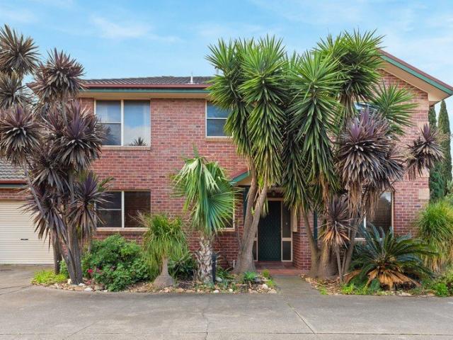 Townhouse for rent in Camerons Creek, Victoria