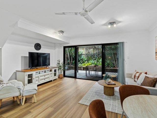 Townhouse for sale in Toombul, Queensland