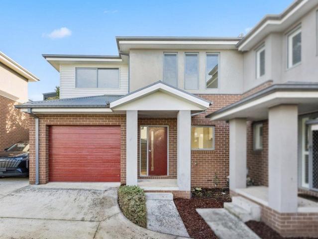 Townhouse for sale in Camerons Creek, Victoria