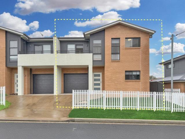 Townhouse for sale in Ambergate, New South Wales